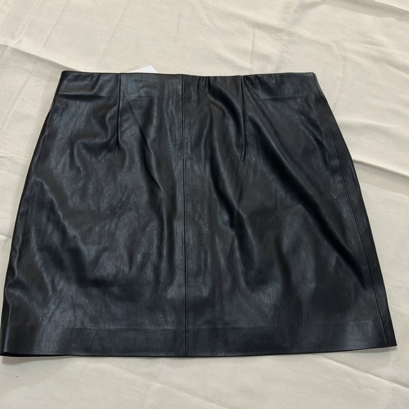 Shinestar skirt - Picture 2 of 5
